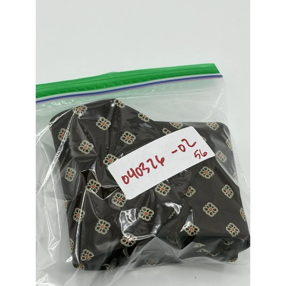 VTG Banana Republic‎ Tie 100% Italian Silk Floral Medallion Brown 56